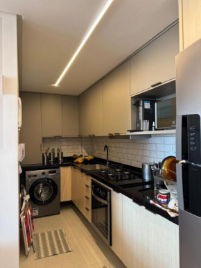 Apto completo em Cabedelo, proximo a João Pessoa com 2 quartos, cozinha completa e ar condicionado e varanda Gourmet
